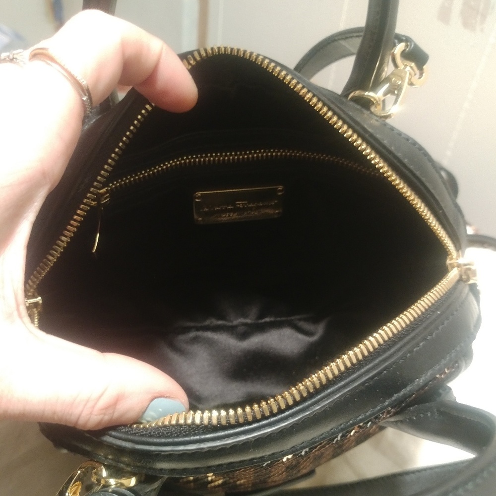 ❌SOLD❌Ferragamo Mini Fiamma Sequin Satchel - Picture 5 of 8